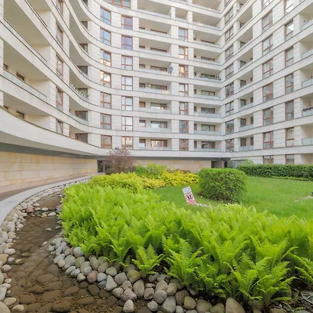 Chlodna 48 By Nyx Warschau